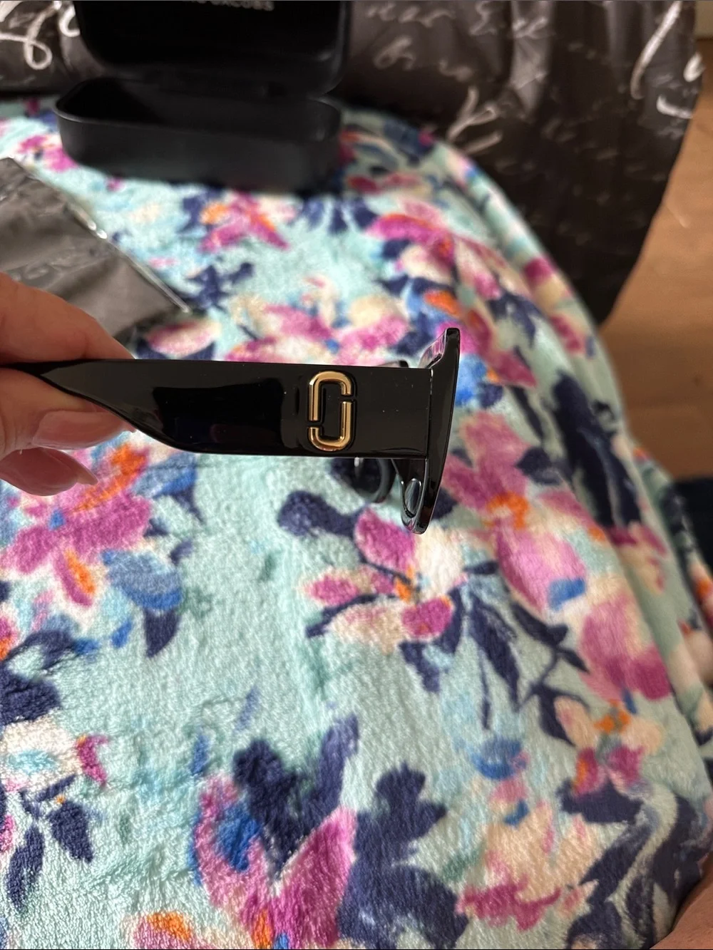 Marc Jacobs Black Rectangular Sunglasses with Case